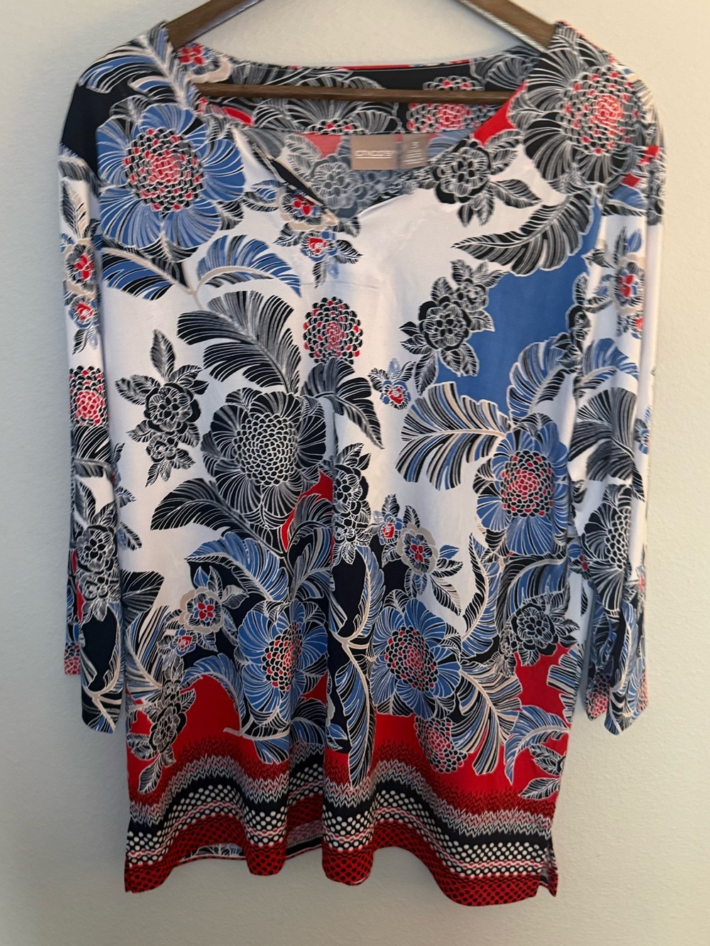 Chico's Floral V-Neck Tunic in Blue, White & Red
